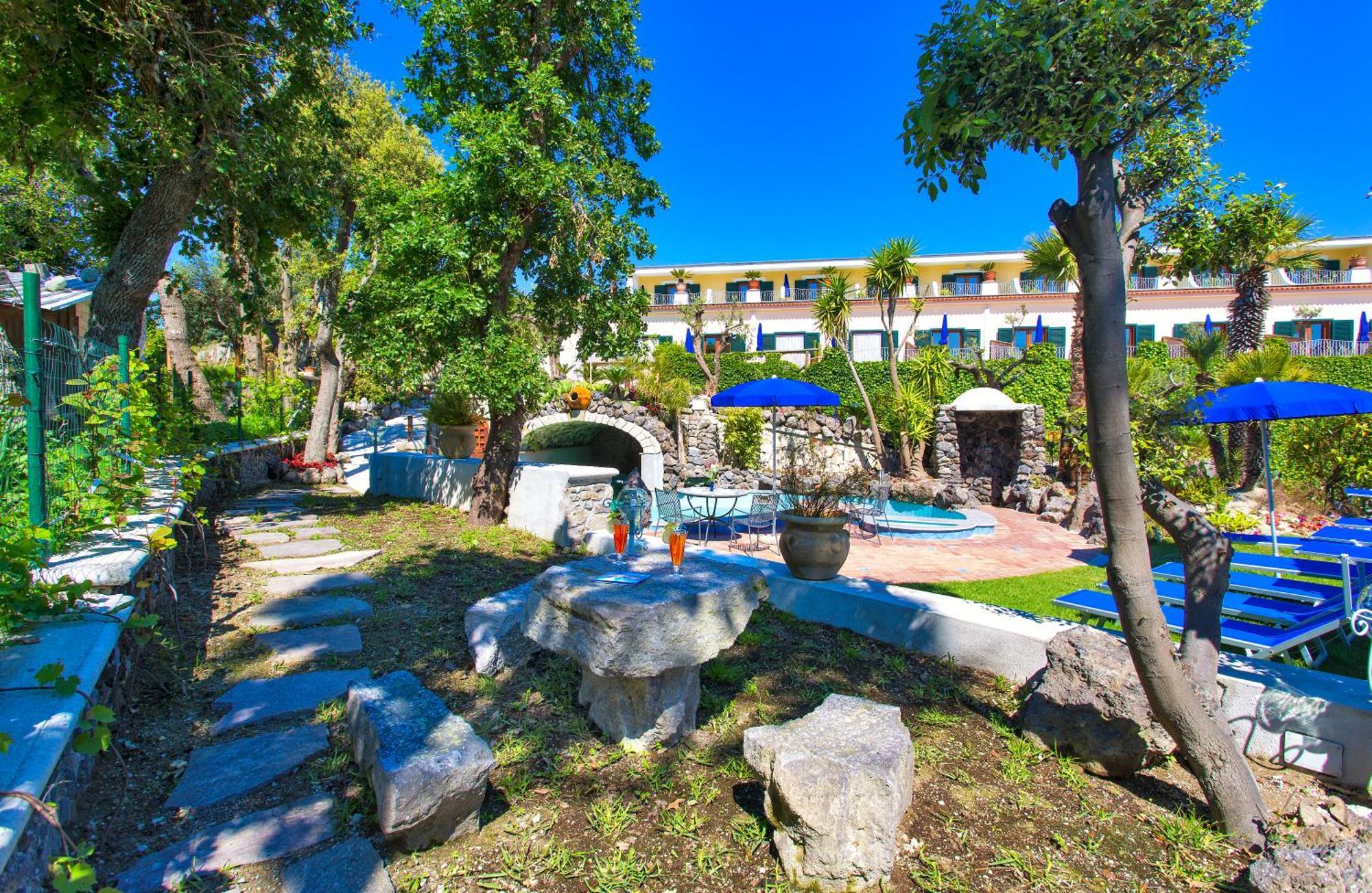 Hotel Belvedere Форио Экстерьер фото